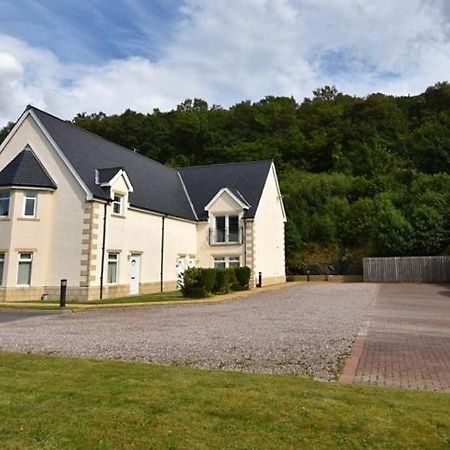 Conaglen, Glenloch View, Fort William 2-Bedroom Loch Side Flat Bagian luar foto