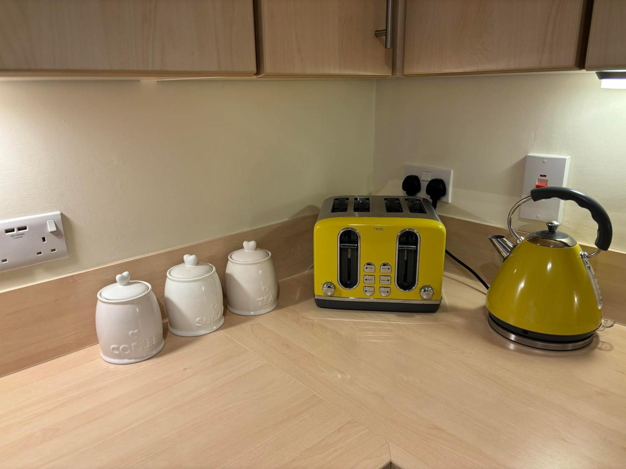 Conaglen, Glenloch View, Fort William 2-Bedroom Loch Side Flat Bagian luar foto